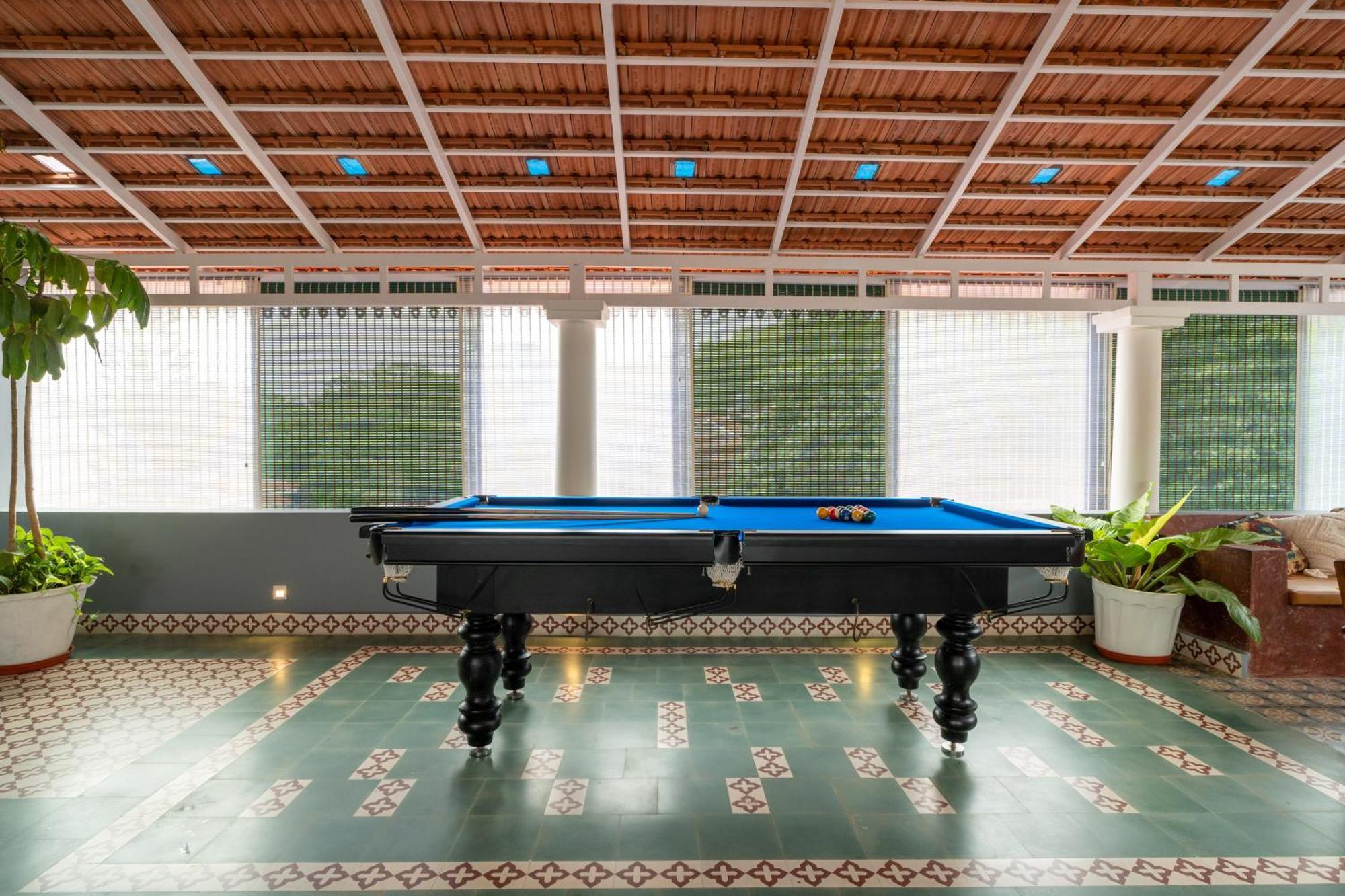 Elivaas 5 Bhk With Pvt Pool, Entertainment Room & Glass House - Bludoor Marmagao Buitenkant foto
